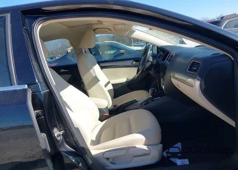 2017 Volkswagen Jetta 1.4T Se z USA, uszkodzony, nr VIN 3VWDB7AJ8HM296810